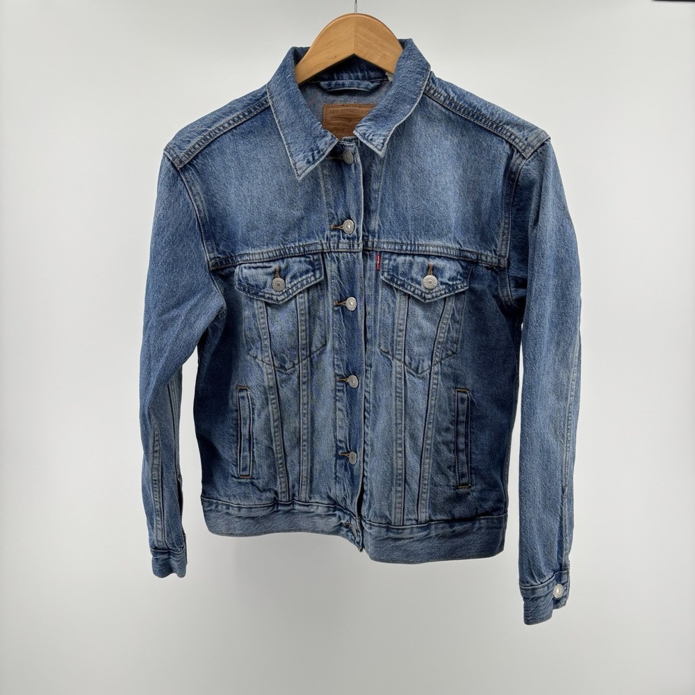 Levi's Premium Women's S‎ Big E Ex-Boyfriend Denim Trucker Jacket Sz S Preppy